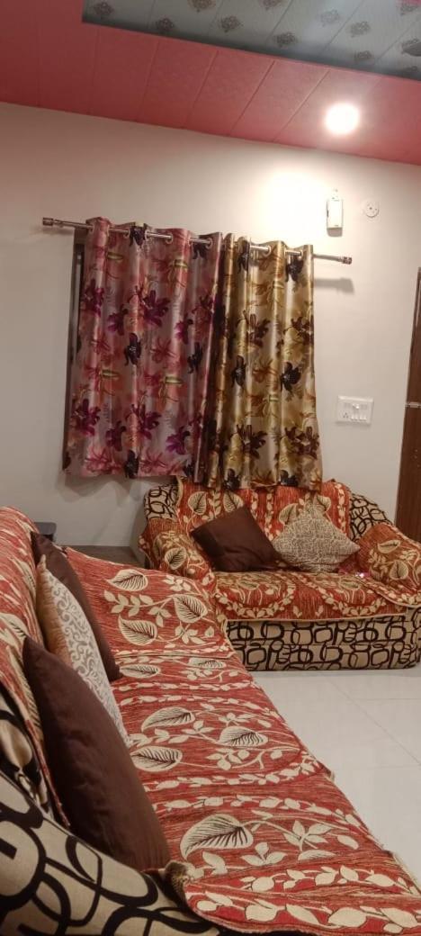 New Hotel Rajvihar Pachmarhī Eksteriør bilde